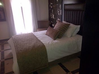 Quo Vadis Hotel Абуджа Экстерьер фото